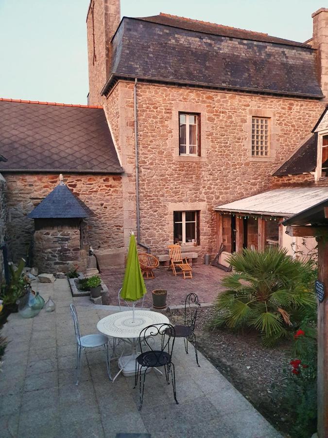 Les Forges Du Lou Apartment Jugon-les-Lacs Exterior photo